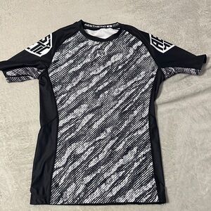 Aesthetic brand Rash Guard